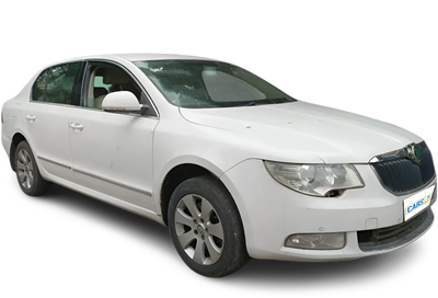 Skoda Superb-img